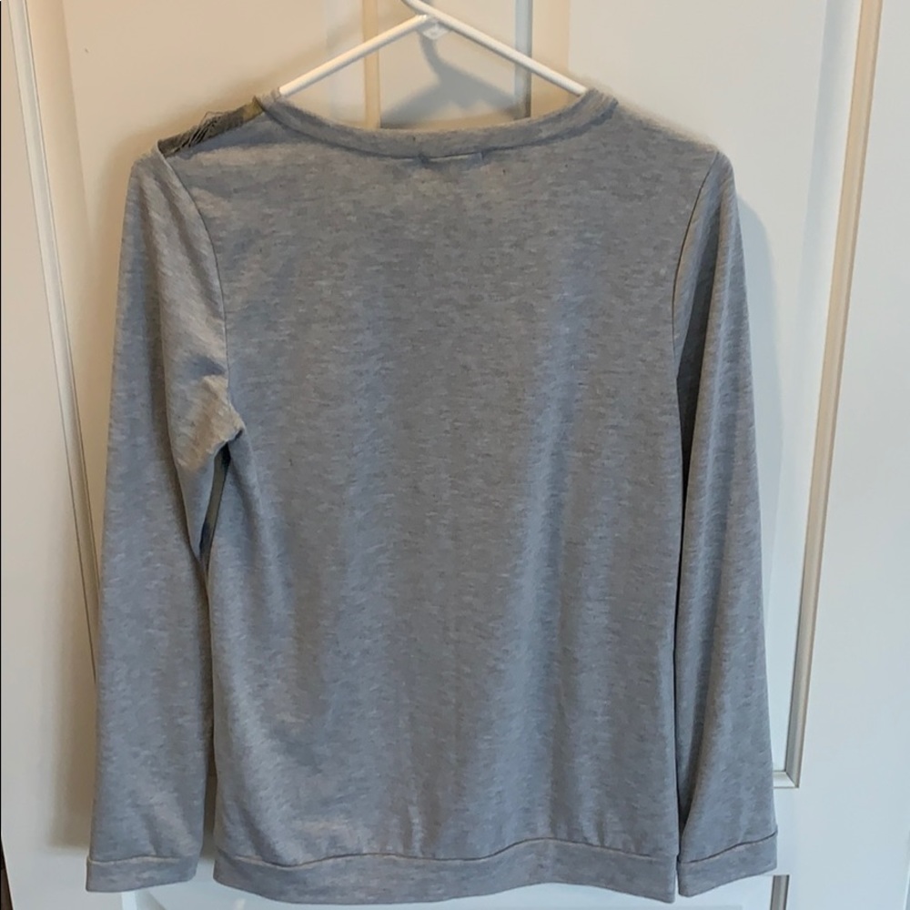 Distressed sweatshirt - Picture 4 of 4